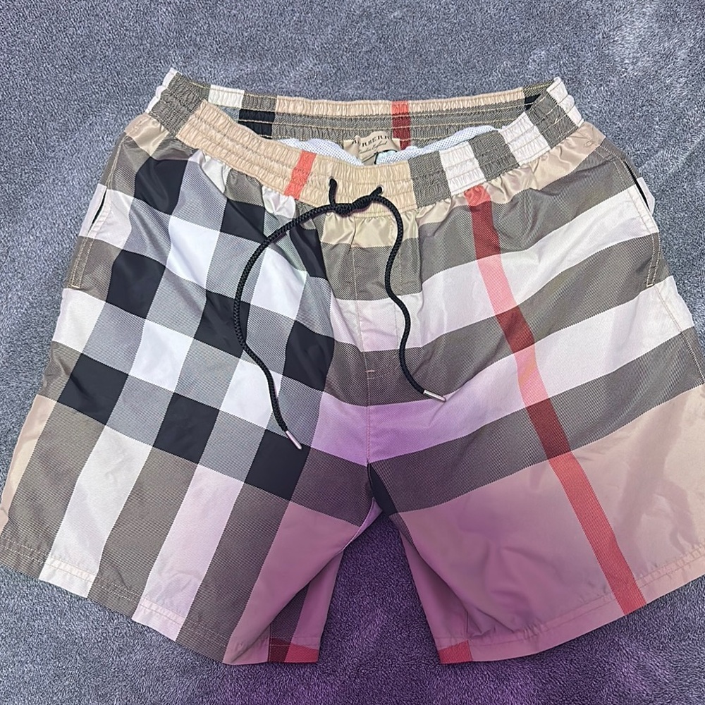 Burberry Men's Check Swim Shorts - Beige and Red